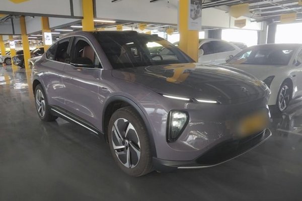Nio EC6 2023, 61600 км, за 31242 USD