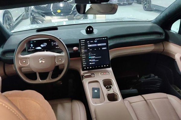 Nio EC6 2023, 39700 км, за 25915 USD - фото 12