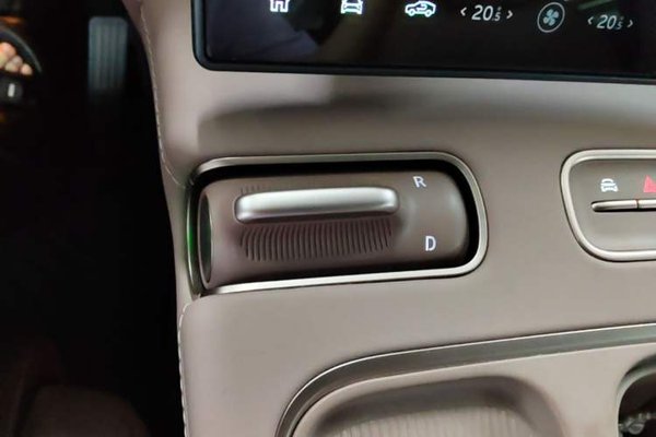 Nio EC6 2023, 39700 км, за 25915 USD - фото 16