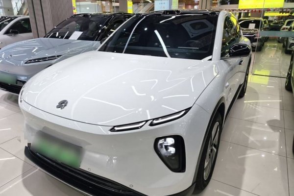 Nio EC6 · 2023 год
