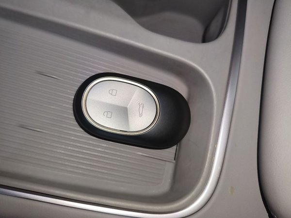 Nio EC6 2024, 40400 км, за 26116 USD - фото 12