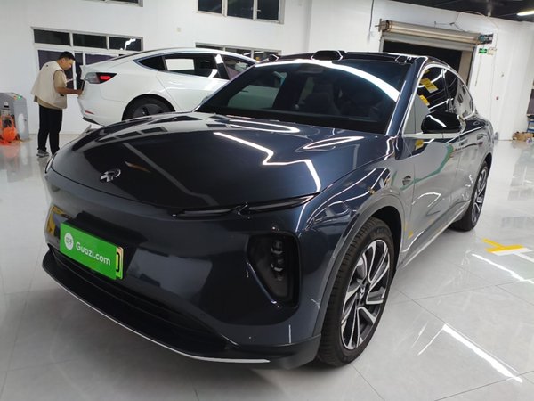 Nio EC6 · 2024 год