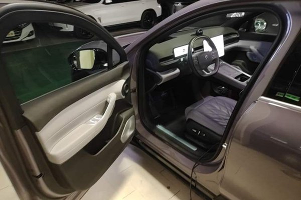 Nio EC6 2025, 16400 км, за 39879 USD - фото 24