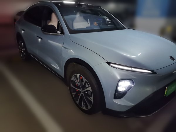 Nio EC7 2023, 46400 км, за 39115 USD
