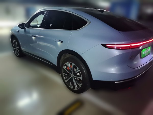 Nio EC7 2023, 46400 км, за 39115 USD