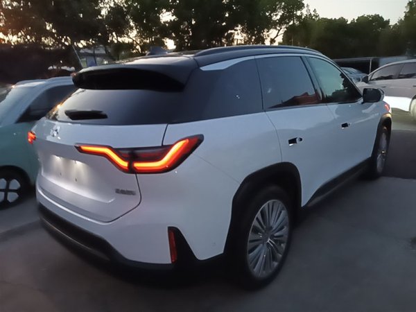 Nio ES6 2020, 43500 км, за 16828 USD - фото 6