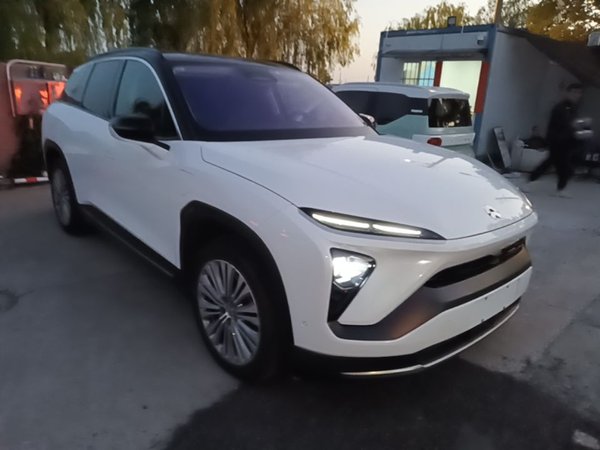 Nio ES6 2020, 43500 км, за 16828 USD