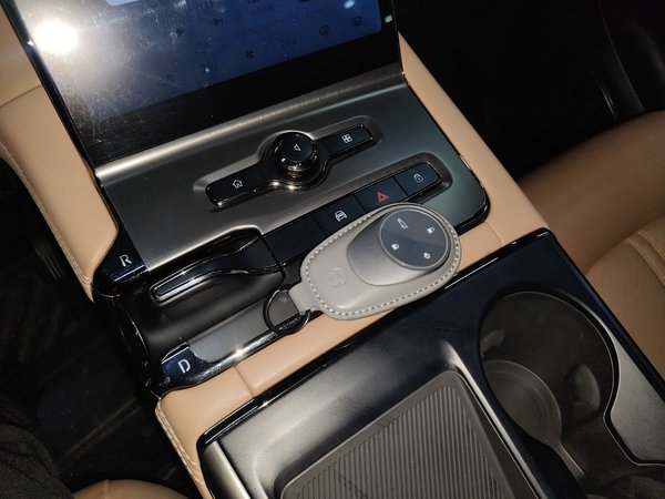 Nio ES6 2022, 140800 км, за 15471 USD - фото 19