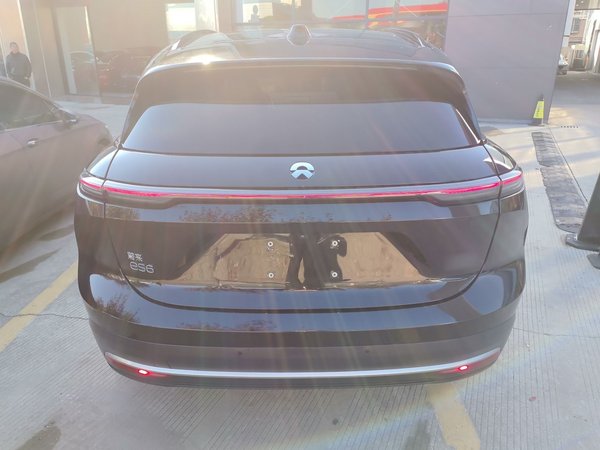 Nio ES6 2023, 23300 км, за 23977 USD