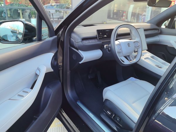 Nio ES6 2023, 23300 км, за 23977 USD - фото 19