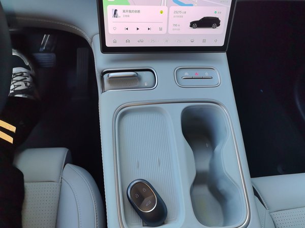 Nio ES6 2023, 23300 км, за 23977 USD - фото 17