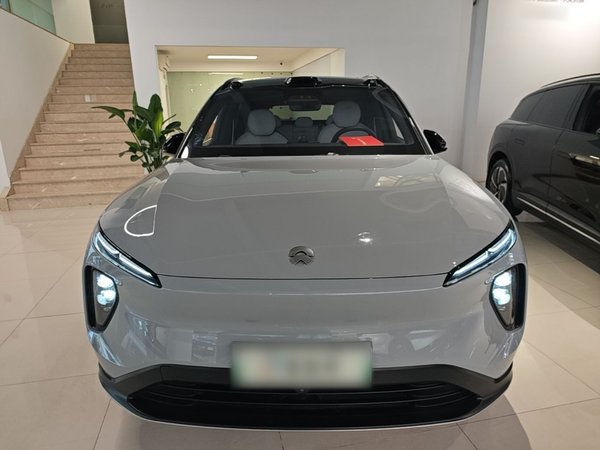 Nio ES6 2023, 46400 км, за 30914 USD