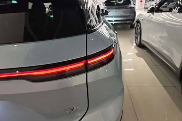 Nio ES6 2024, 31600 км, за 26557 USD - фото 7