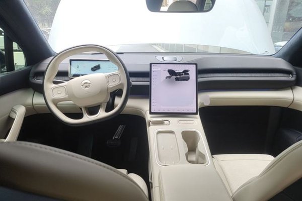 Nio ES6 2024, 10400 км, за 25990 USD - фото 13