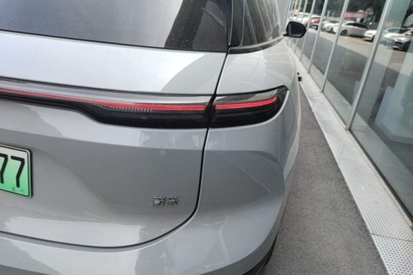 Nio ES6 2024, 10400 км, за 25990 USD - фото 7
