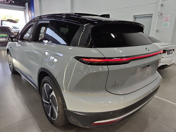 Nio ES6 2024, 34600 км, за 24517 USD