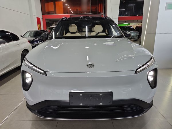 Nio ES6 2024, 34600 км, за 24517 USD