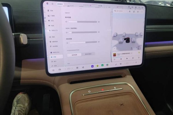 Nio EC6 2025, 21400 км, за 39646 USD