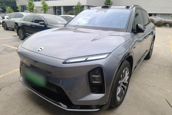 Nio ES6 · 2025 год