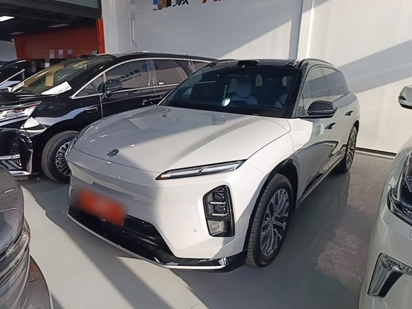 Nio ES6 · 2025 год