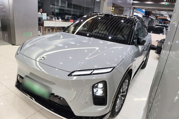 Nio ES6 · 2025 год