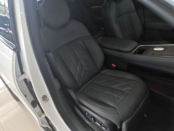 Nio ES6 2025, 21700 км, за 29731 USD - фото 22