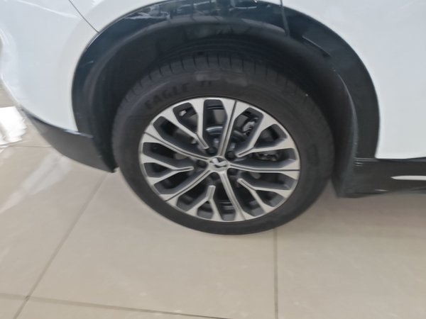 Nio ES6 2025, 21700 км, за 29731 USD - фото 9