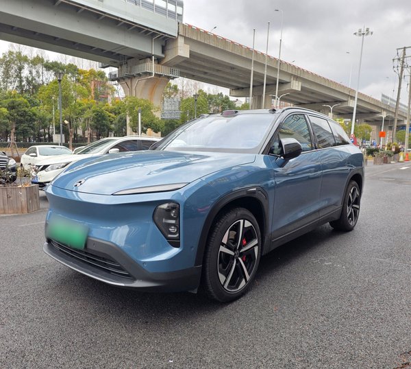 Nio ES7 · 2022 год