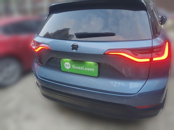 Nio ES8 2018, 64000 км, за 17529 USD