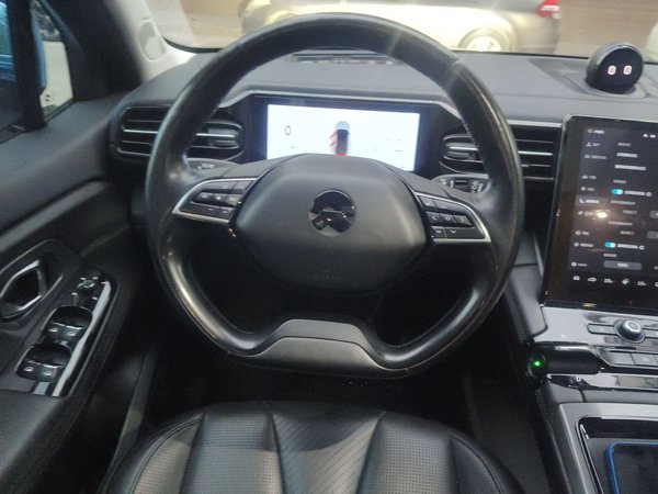 Nio ES8 2018, 64000 км, за 17529 USD - фото 11