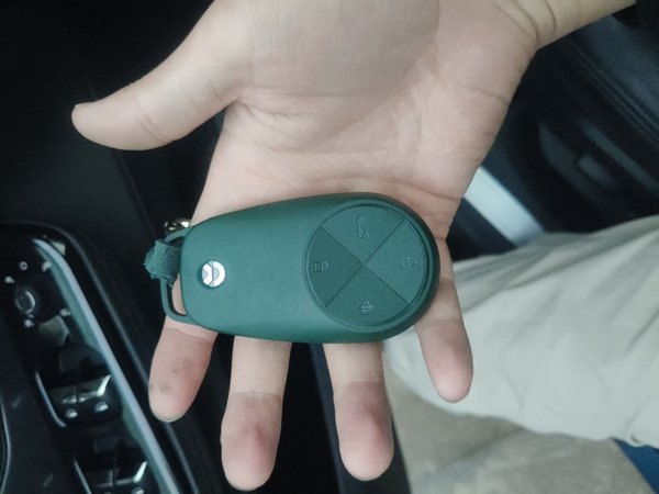 Nio ES8 2018, 64000 км, за 17529 USD - фото 9