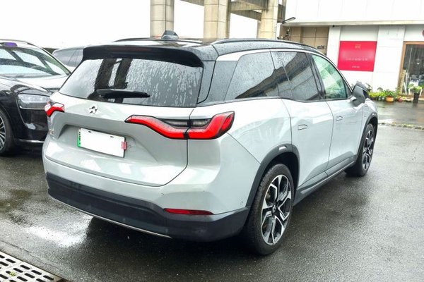 Nio ES8 2018, 105800 км, за 19228 USD