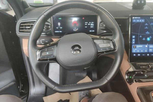 Nio ES8 2020, 114100 км, за 17139 USD - фото 14