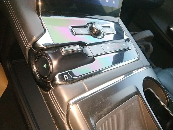 Nio ES8 2020, 115300 км, за 16776 USD