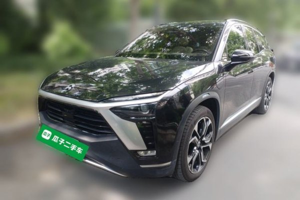 Nio ES8 · 2020 год