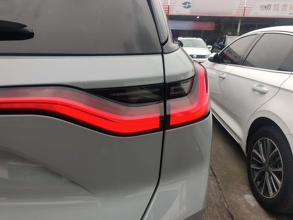 Nio ES8 2020, 148300 км, за 15458 USD - фото 9