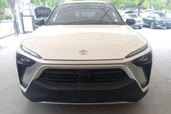 Nio ES8 2020, 103400 км, за 17170 USD