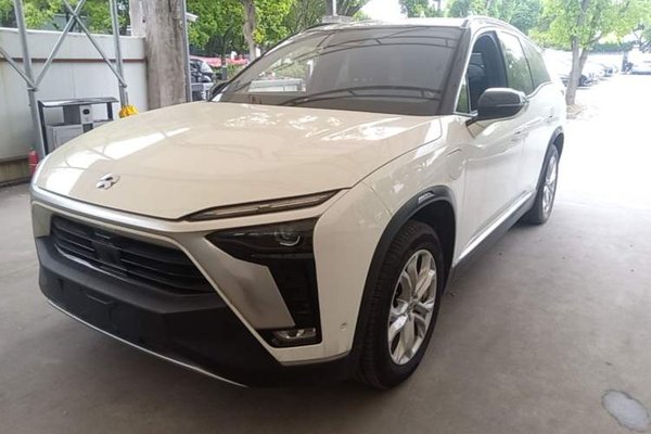 Nio ES8 · 2020 год