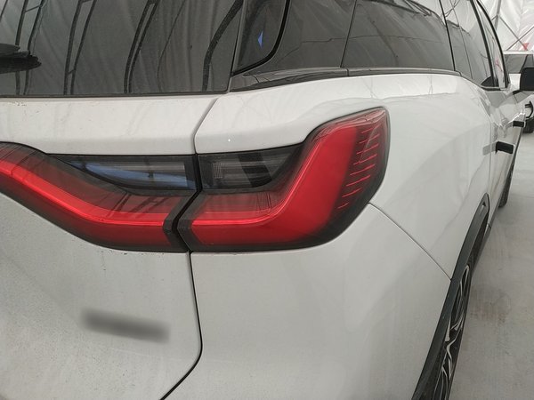 Nio ES8 2020, 103700 км, за 16779 USD