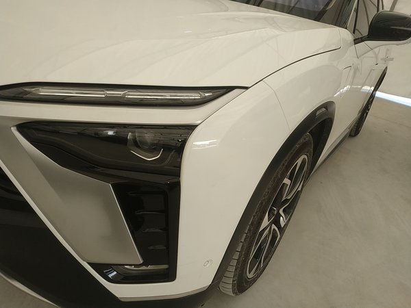 Nio ES8 2020, 103700 км, за 16779 USD