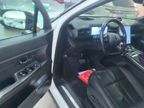 Nio ES8 2020, 140300 км, за 17892 USD - фото 12