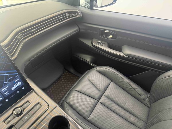 Nio ES8 2020, 184300 км, за 15305 USD - фото 21