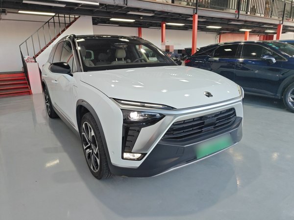 Nio ES8 2020, 31800 км, за 19589 USD