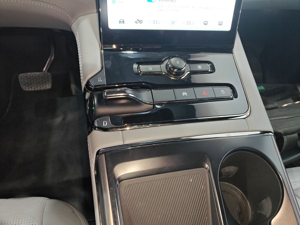 Nio ES8 2020, 31800 км, за 19589 USD - фото 15