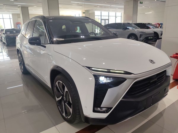Nio ES8 2020, 68200 км, за 20196 USD