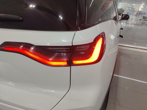 Nio ES8 2020, 68200 км, за 20196 USD - фото 8