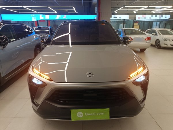 Nio ES8 2022 100 kWh 7-Seater Version, 2022 года