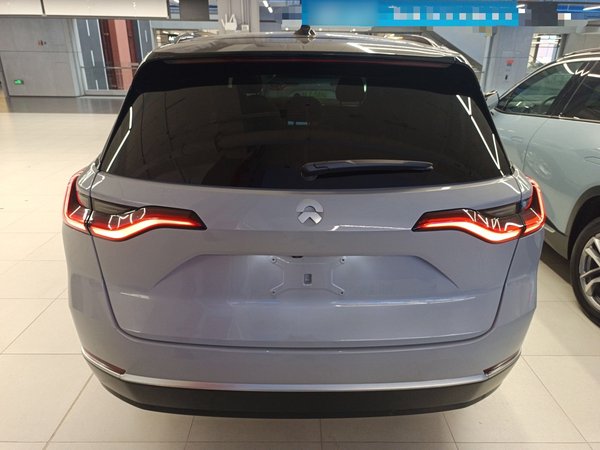 Nio ES8 2022, 89300 км, за 20507 USD