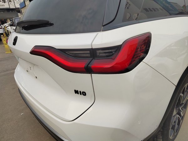 Nio ES8 2022, 72000 км, за 19275 USD - фото 8