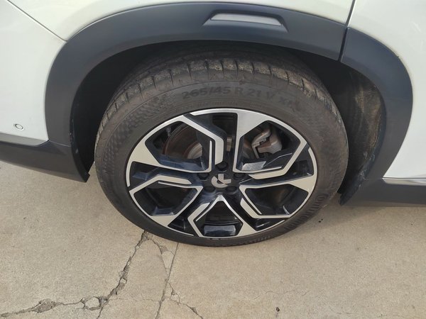 Nio ES8 2022, 72000 км, за 19275 USD - фото 10